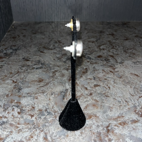 Rick Lindsay: Fresh Water Pearl Button Earrings set in Sterling Silver - Picture 3 of 6